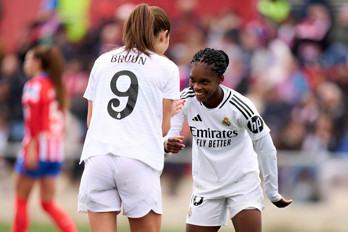Linda Caicedo of Real Madrid celebrates Linda Caicedo of Real Madrid celebrates with Signe Bruun after scoring the team's first goal during the Liga F match between Atletico de Madrid and Real Madrid CF at Centro Deportivo Alcala de Henares on January 05, 2025 in Madrid, Spain.