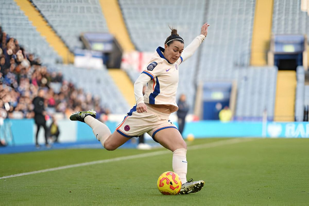Lucy Bronze of Chelsea in action Lucy Bronze of Chelsea in action during the Barclays Women's Super League match between Leicester City and Chelsea at The King Power Stadium on December 14, 2024 in Leicester, England.